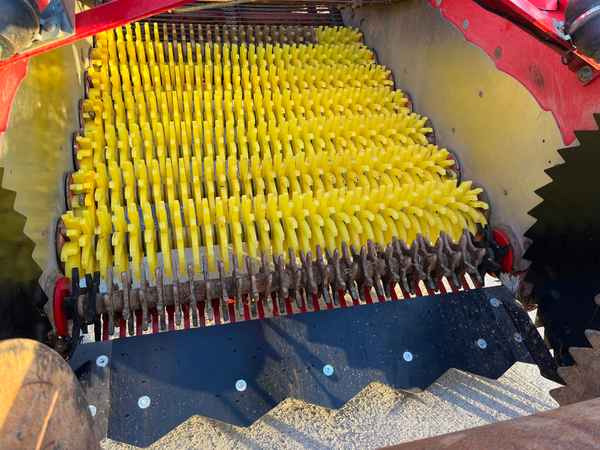 Grimme CS 150 - Картофелеуборочный комбайн: фото 5 Grimme CS 150 - Картофелеуборочный комбайн: фото 5