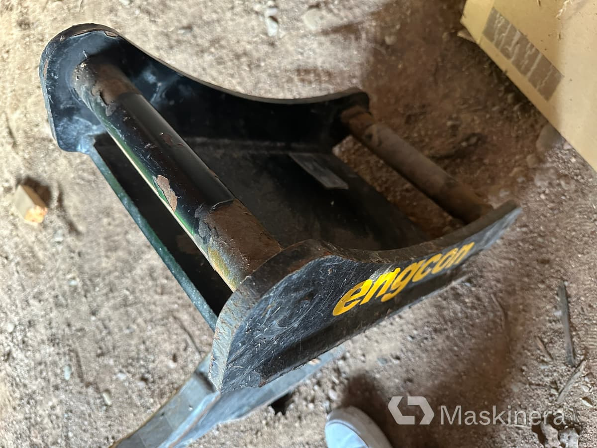 Engcon R10 2,5" Tjälkrok Engcon R10 S45 - Рыхлитель: фото 3 Engcon R10 2,5" Tjälkrok Engcon R10 S45 - Рыхлитель: фото 3