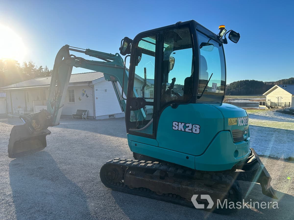 Grävmaskin Kobelco SK26 - Гусеничный экскаватор: фото 3 Grävmaskin Kobelco SK26 - Гусеничный экскаватор: фото 3