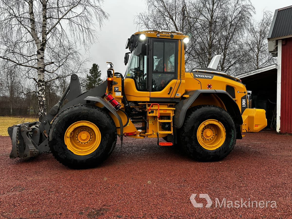 Hjullastare Volvo L90H med skevfäste - Колёсный погрузчик: фото 2 Hjullastare Volvo L90H med skevfäste - Колёсный погрузчик: фото 2