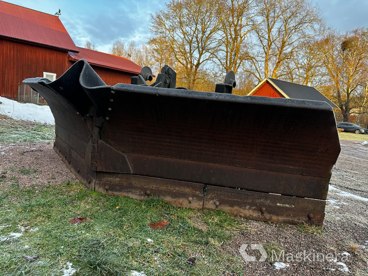 Holms KHV320 Vikplog Holms KHV 320 Stora Bm - Отвал для снега: фото 1 Holms KHV320 Vikplog Holms KHV 320 Stora Bm - Отвал для снега: фото 1