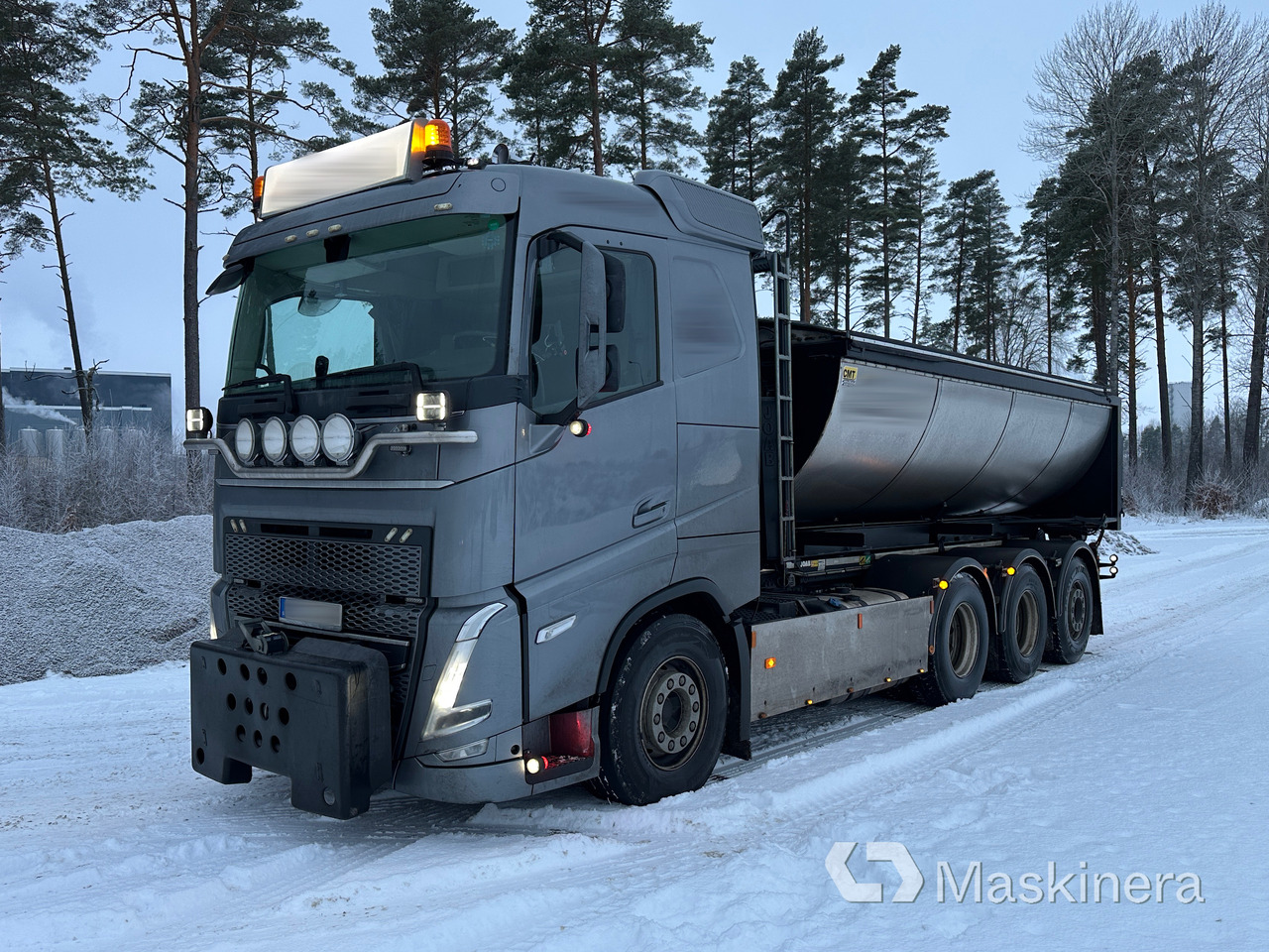Lastväxlare Volvo FH med sprider & flak - Крюковой мультилифт: фото 1 Lastväxlare Volvo FH med sprider & flak - Крюковой мультилифт: фото 1