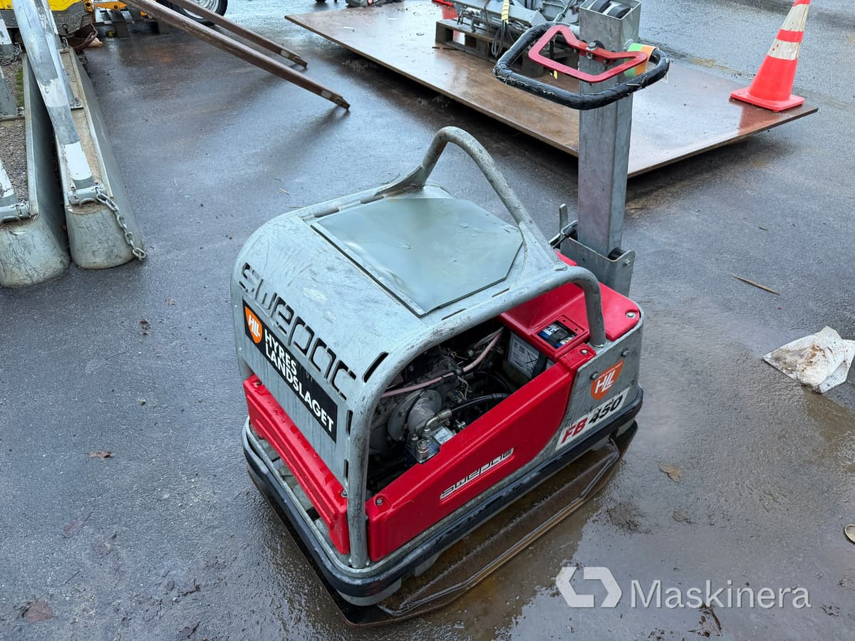 Markvibrator Swepac FB450 - Виброплита: фото 1 Markvibrator Swepac FB450 - Виброплита: фото 1