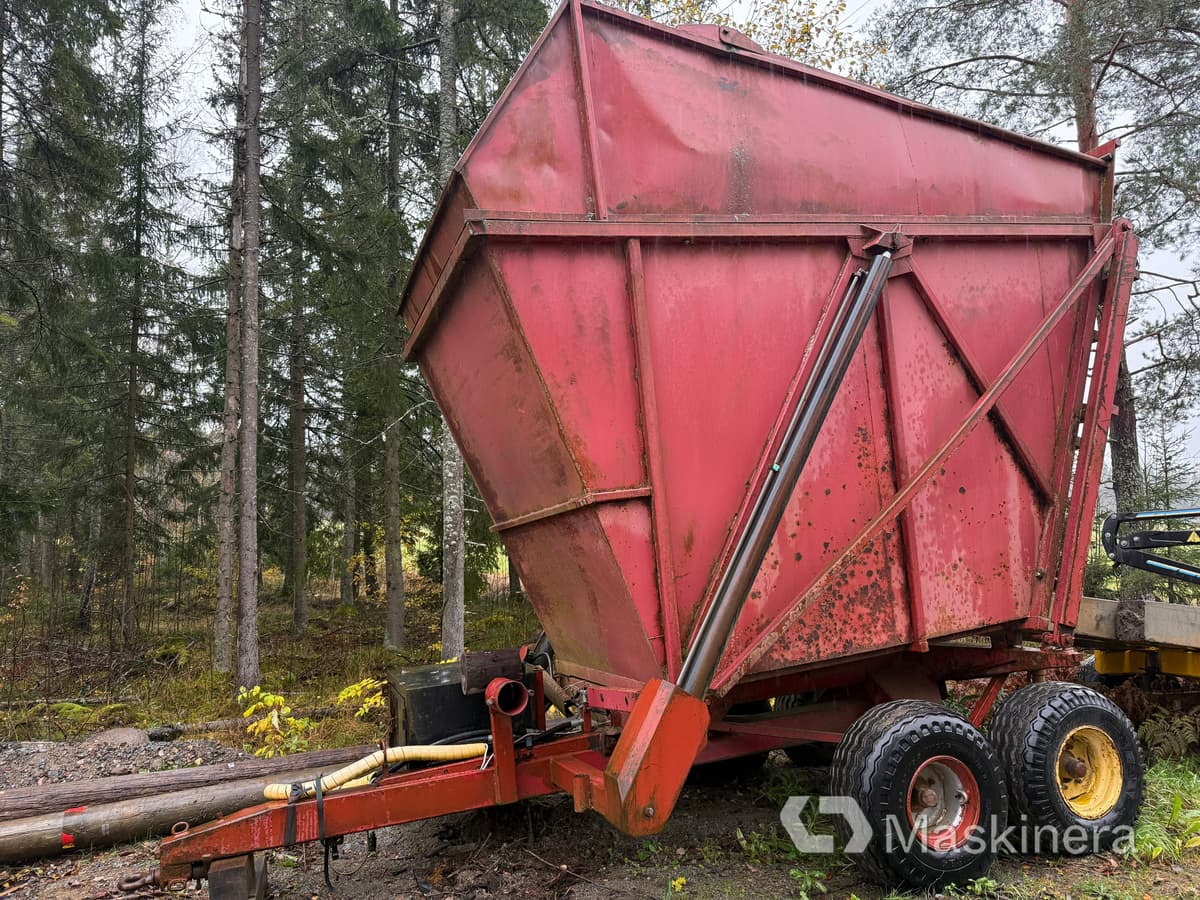 Höglastande & Högtippande Vagn - Сельскохозяйственная техника: фото 1 Höglastande & Högtippande Vagn - Сельскохозяйственная техника: фото 1