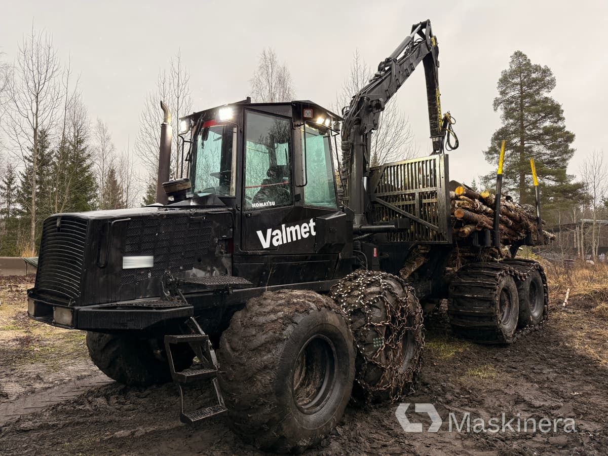 Skotare Valmet 890.1 - Форвардер: фото 1 Skotare Valmet 890.1 - Форвардер: фото 1