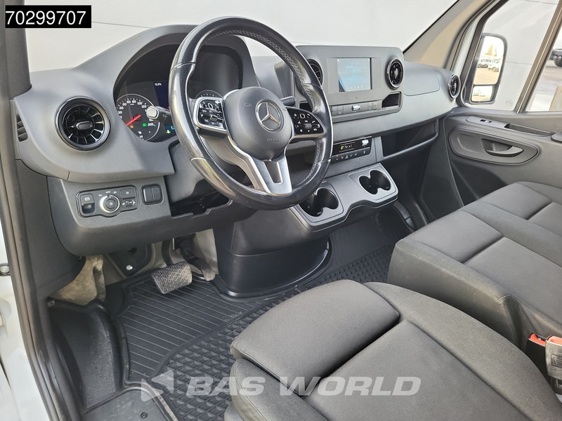 Цельнометаллический фургон Mercedes-Benz Sprinter 315 CDI Automaat L2H2 Trekhaak ACC Airco Camera Parkeersensoren MBUX CarPlay Euro6 L2 Airco Trekhaak: фото 12 Цельнометаллический фургон Mercedes-Benz Sprinter 315 CDI Automaat L2H2 Trekhaak ACC Airco Camera Parkeersensoren MBUX CarPlay Euro6 L2 Airco Trekhaak: фото 12