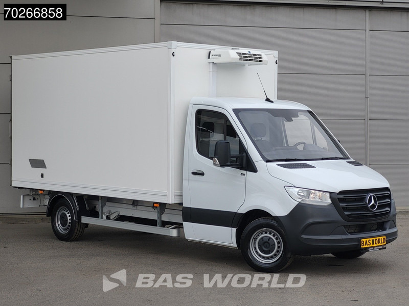 Фургон-рефрижератор Mercedes-Benz Sprinter 315 CDI Koelwagen Achterdeuren Thermo King C-250 Airco MBUX CarPlay Koel Koeler Kühl Kühler Kühlwagen Kühlkoffer 17m3 Airco: фото 5 Фургон-рефрижератор Mercedes-Benz Sprinter 315 CDI Koelwagen Achterdeuren Thermo King C-250 Airco MBUX CarPlay Koel Koeler Kühl Kühler Kühlwagen Kühlkoffer 17m3 Airco: фото 5