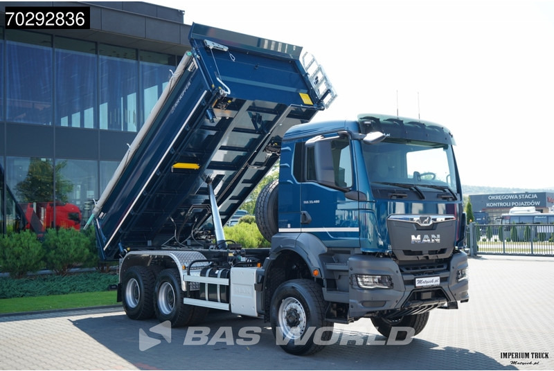 MAN TGS 33.480 TGS 6X6 11m3 KH-3-Way Kipper 6x6 Steel Suspension Automatic Big-Axle Euro 6 - Самосвал: фото 3 MAN TGS 33.480 TGS 6X6 11m3 KH-3-Way Kipper 6x6 Steel Suspension Automatic Big-Axle Euro 6 - Самосвал: фото 3