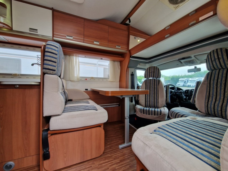 Laika X 710 - Альковный автодом: фото 4 Laika X 710 - Альковный автодом: фото 4