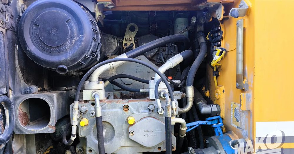 Гусеничный экскаватор Liebherr R906 LC Litronic: фото 8 Гусеничный экскаватор Liebherr R906 LC Litronic: фото 8