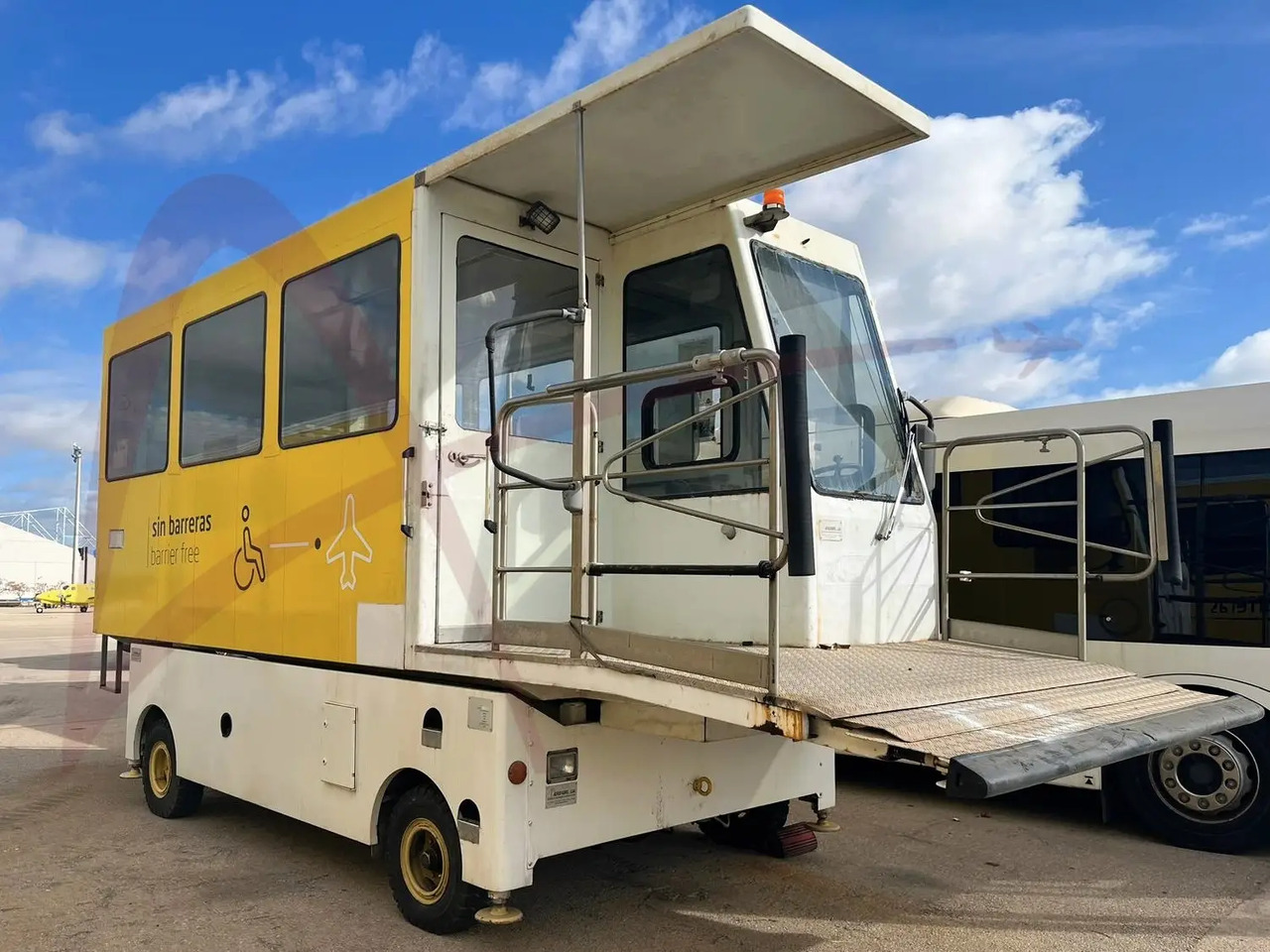 AEROFABRIL 6C-4M-ALT.6 - Амбулифт: фото 1 AEROFABRIL 6C-4M-ALT.6 - Амбулифт: фото 1