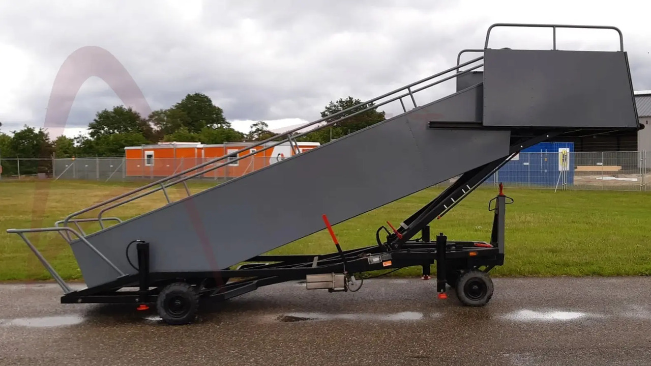 AMSS SKYWAY 66-148 - Пассажирский трап: фото 4 AMSS SKYWAY 66-148 - Пассажирский трап: фото 4