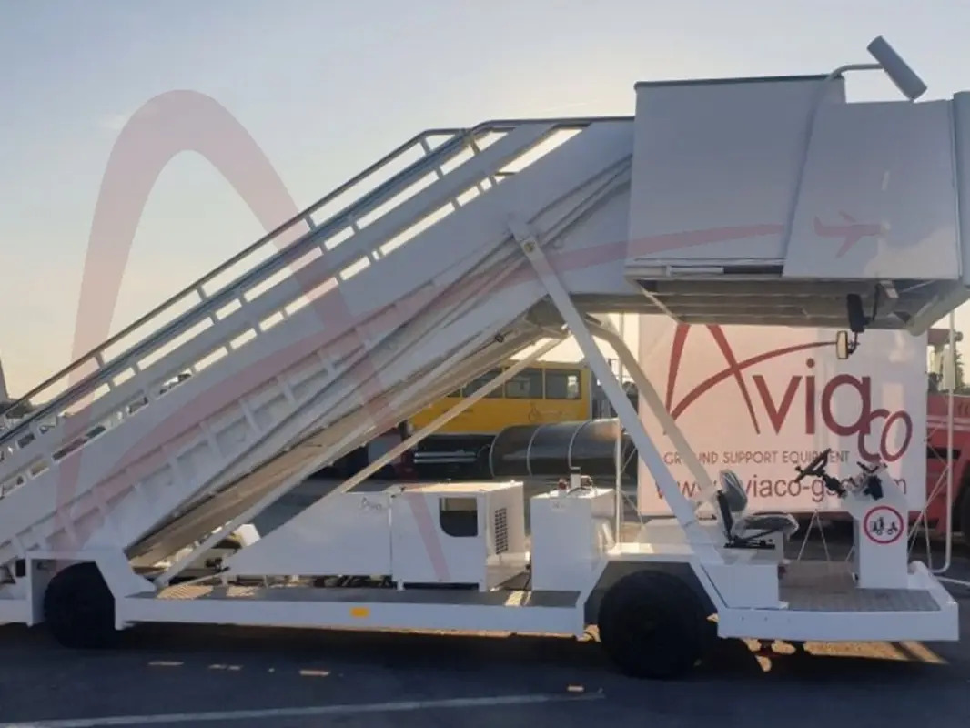 FMC EUROSTEP - Пассажирский трап: фото 3 FMC EUROSTEP - Пассажирский трап: фото 3