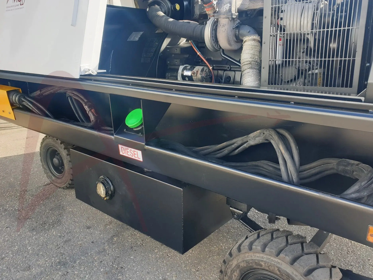 HOUCHIN C690-100DV - Аэродромный источник питания: фото 4 HOUCHIN C690-100DV - Аэродромный источник питания: фото 4