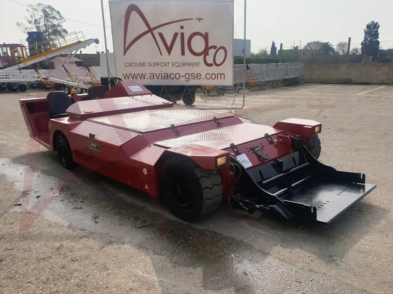 LEKTRO AP8850SDA-EZ - Аэродромный тягач: фото 4 LEKTRO AP8850SDA-EZ - Аэродромный тягач: фото 4