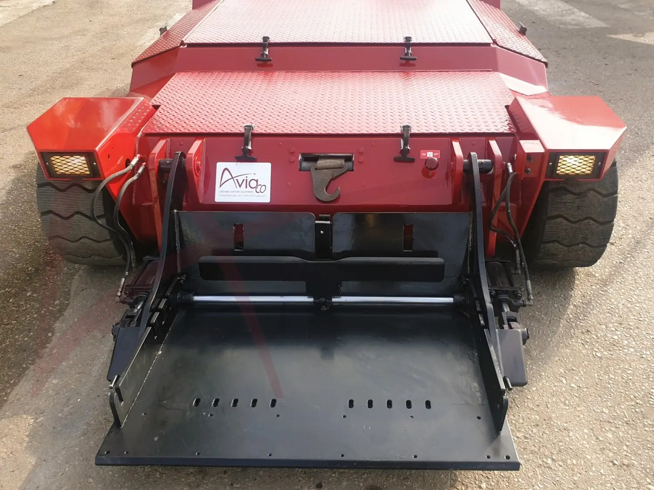 LEKTRO AP8850SDA-EZ - Аэродромный тягач: фото 5 LEKTRO AP8850SDA-EZ - Аэродромный тягач: фото 5