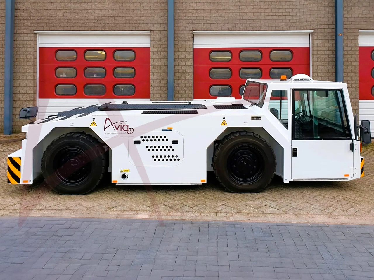 SCHOPF F110 - Аэродромный тягач: фото 4 SCHOPF F110 - Аэродромный тягач: фото 4