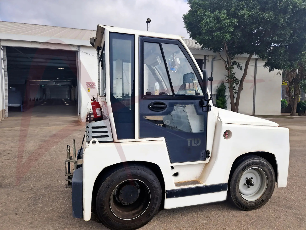 TLD JCT-60 - Багажный тягач: фото 1 TLD JCT-60 - Багажный тягач: фото 1