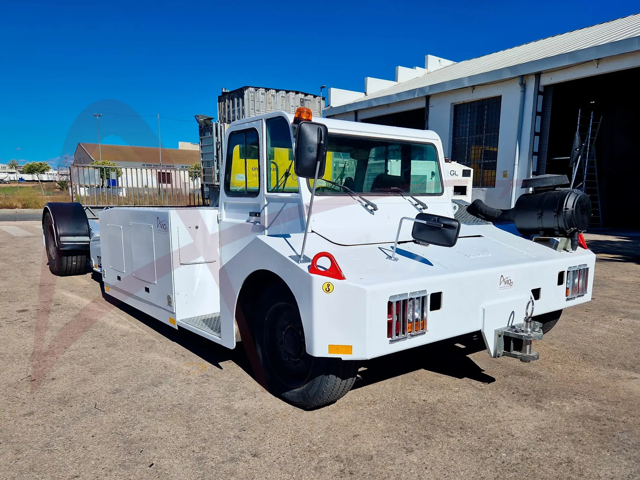 TLD TPX-200-MT - Аэродромный тягач: фото 1 TLD TPX-200-MT - Аэродромный тягач: фото 1