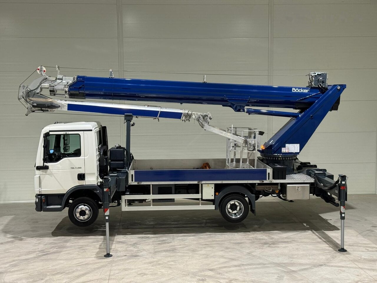 MAN Böcker AK 37/4000 on chassis в лизинг MAN Böcker AK 37/4000 on chassis: фото 7