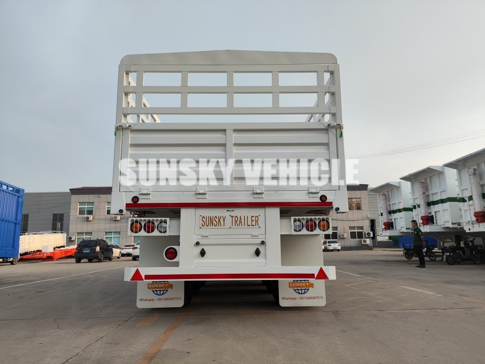 SUNSKY - Полуприцеп бортовой/ Платформа: фото 2 SUNSKY - Полуприцеп бортовой/ Платформа: фото 2