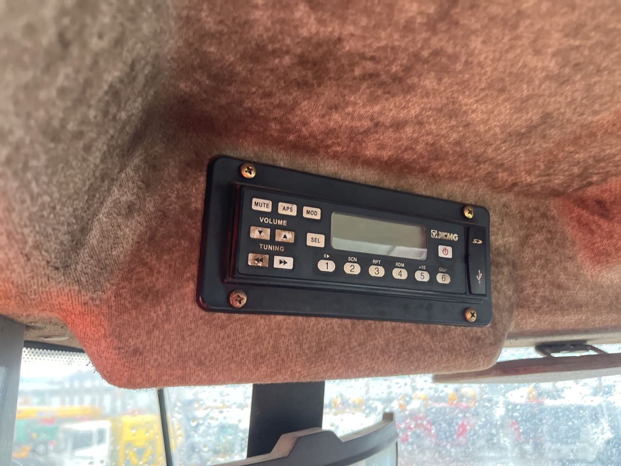 XCMG LW600KV 6 ton front hydraulic wheel loader with good condition - Колёсный погрузчик: фото 5 XCMG LW600KV 6 ton front hydraulic wheel loader with good condition - Колёсный погрузчик: фото 5