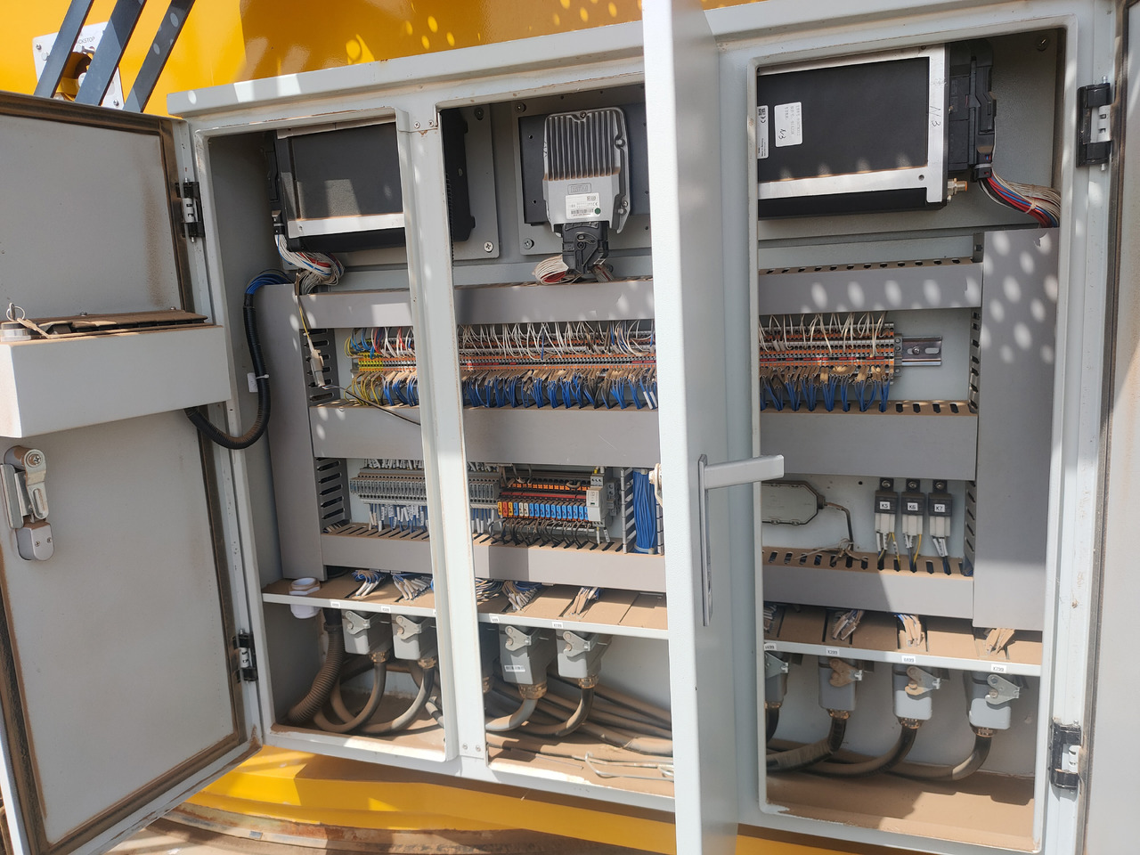 XCMG Official Used Construction Crane XGC800A 800 Ton Mobile Crawler Crane Hot Sale - Гусеничный кран: фото 2 XCMG Official Used Construction Crane XGC800A 800 Ton Mobile Crawler Crane Hot Sale - Гусеничный кран: фото 2