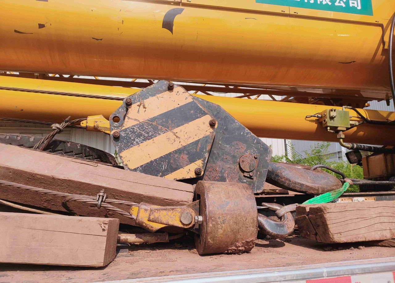 XCMG QY50K5D_1 50ton mobile crane truck price - Мобильный кран: фото 3 XCMG QY50K5D_1 50ton mobile crane truck price - Мобильный кран: фото 3