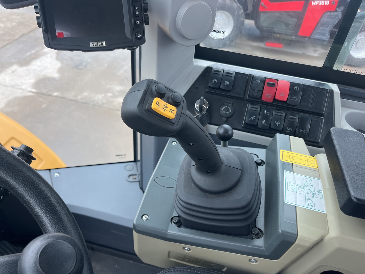 XCMG XC958E 5ton second hand diesel wheel loader for sale - Колёсный погрузчик: фото 3 XCMG XC958E 5ton second hand diesel wheel loader for sale - Колёсный погрузчик: фото 3