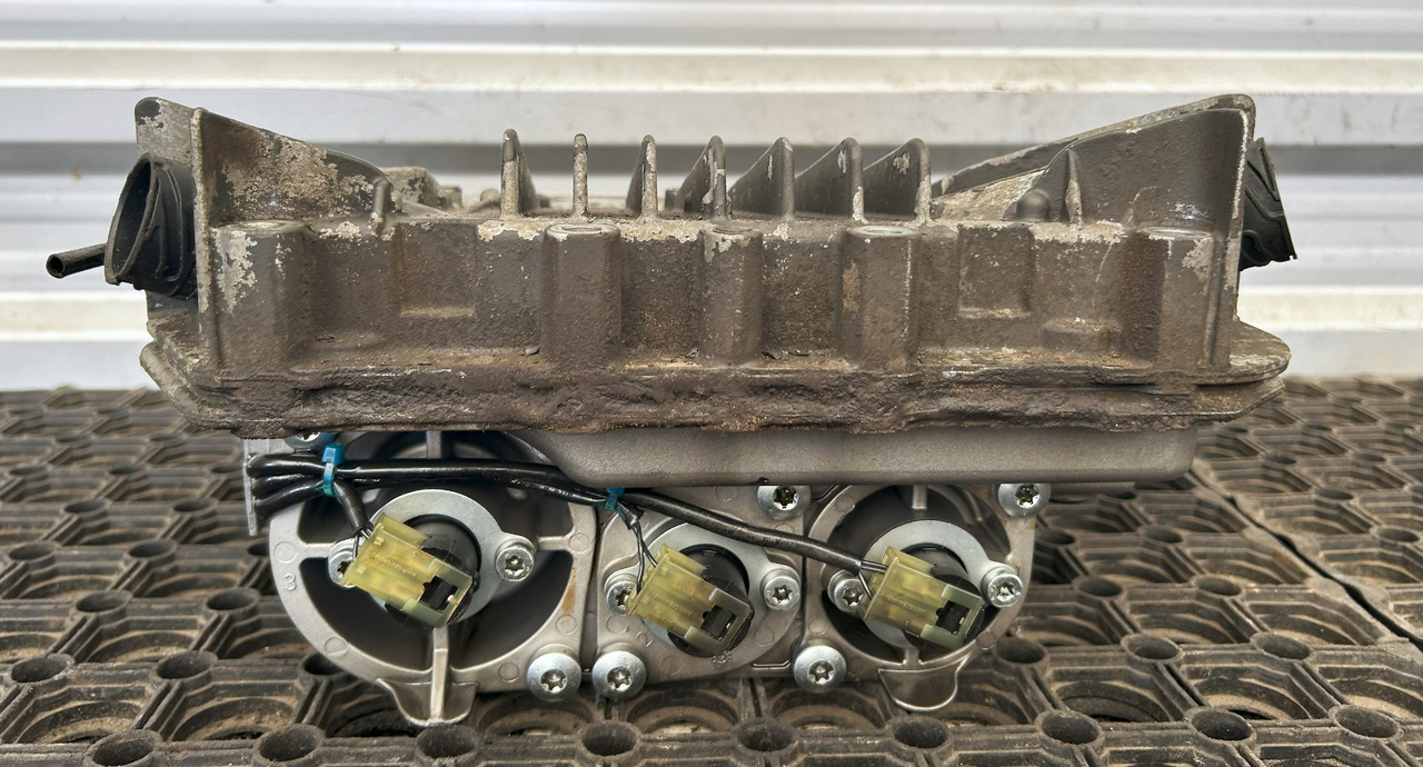 DAF CF EURO 6 ZF ASTRONIC MODULATOR SELECTOR - Блок управления для Грузовиков: фото 2 DAF CF EURO 6 ZF ASTRONIC MODULATOR SELECTOR - Блок управления для Грузовиков: фото 2