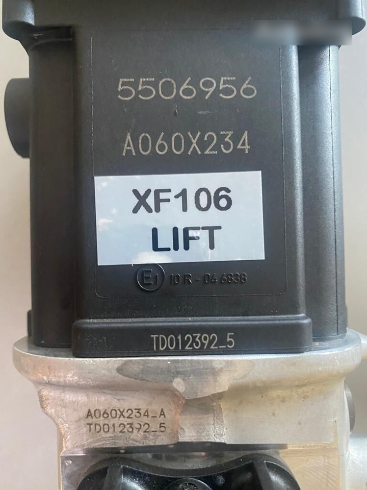 DAF NEW euro 6 5506956 DAF EURO 6 truck - Выхлопная система для Грузовиков: фото 3 DAF NEW euro 6 5506956 DAF EURO 6 truck - Выхлопная система для Грузовиков: фото 3