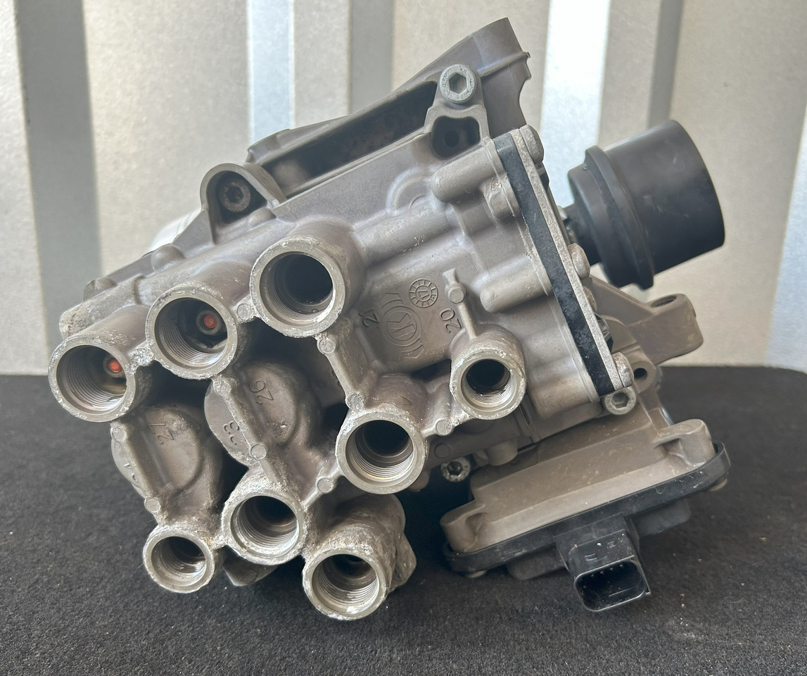 DAF XF 106 480 APU KIT ZEL2100 2027747 ( ELA1000 + AE6000) - Тормозной клапан: фото 4 DAF XF 106 480 APU KIT ZEL2100 2027747 ( ELA1000 + AE6000) - Тормозной клапан: фото 4