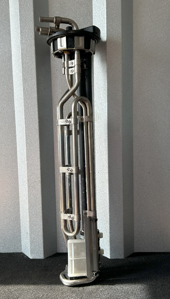 DAF XF 106 TEMPERATURE AND ADBLUE LEVEL SENSOR - Сенсор: фото 1 DAF XF 106 TEMPERATURE AND ADBLUE LEVEL SENSOR - Сенсор: фото 1