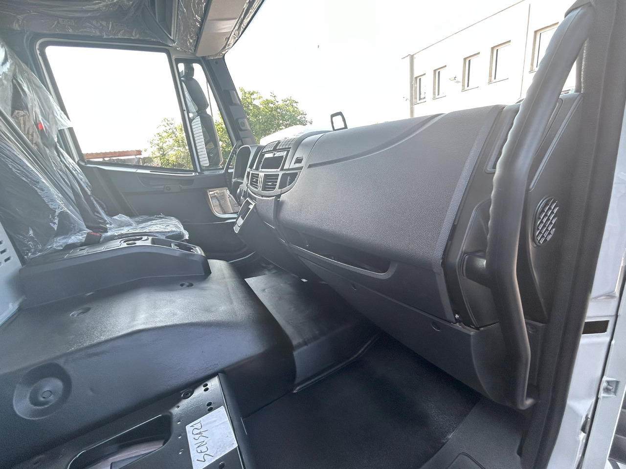 Новый Кабина для Легковых автомобилей IVECO Eurocargo 75 DAY cabine Fahrerhaus Cab 2025: фото 30 Новый Кабина для Легковых автомобилей IVECO Eurocargo 75 DAY cabine Fahrerhaus Cab 2025: фото 30