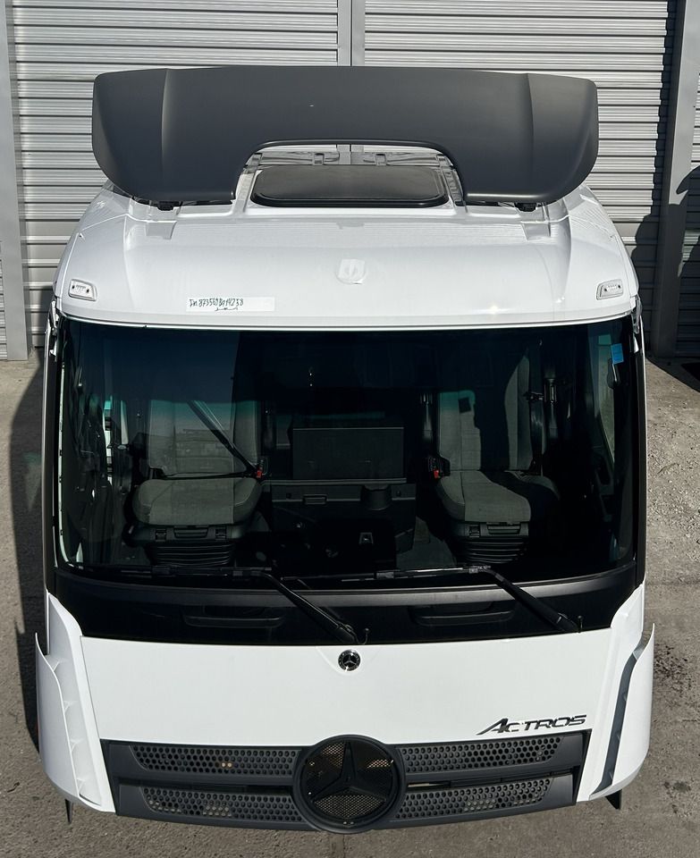 MERCEDES ACTROS MP4 MP5 ROOF SPOILER M CLASSICSPACE - Аэродинамика/ Спойлеры: фото 1 MERCEDES ACTROS MP4 MP5 ROOF SPOILER M CLASSICSPACE - Аэродинамика/ Спойлеры: фото 1