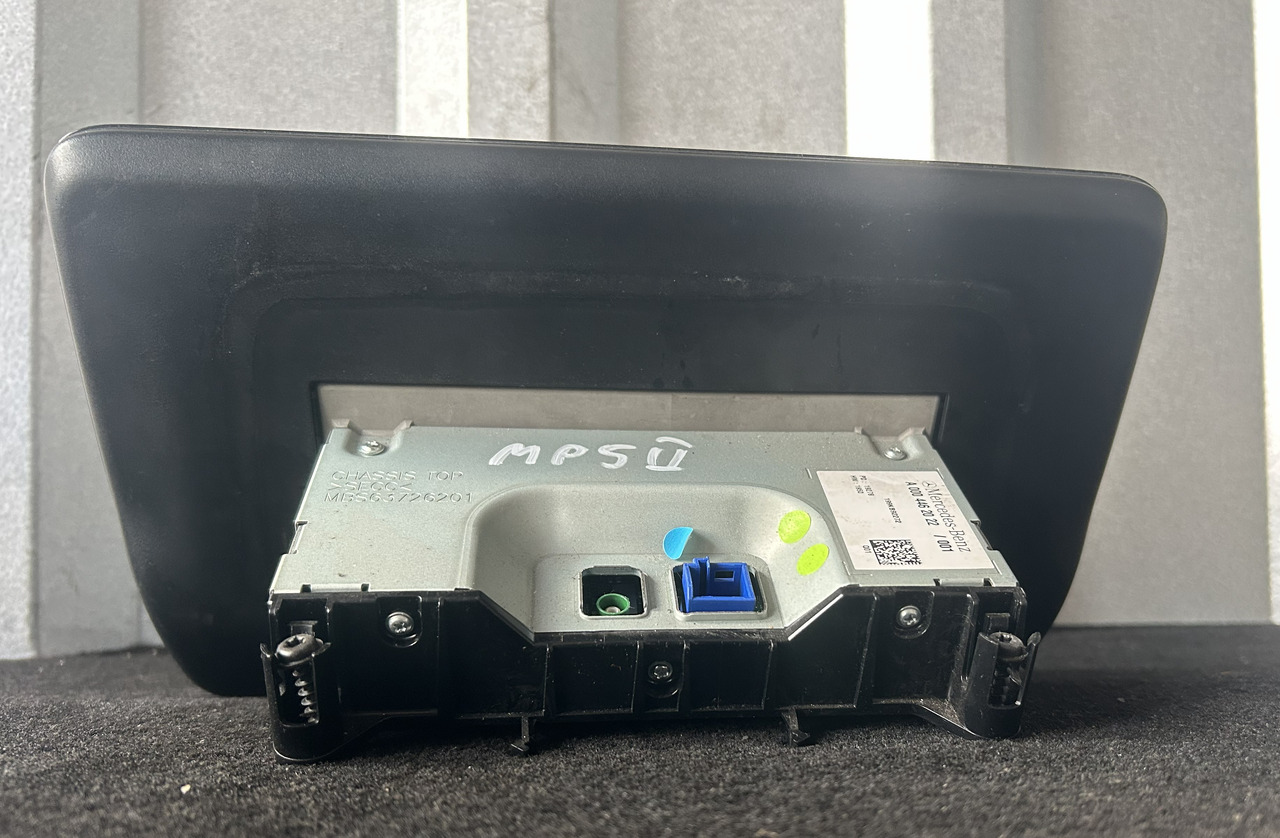 MERCEDES-BENZ ACTROS MP5 RADIO NAVIGATION - Система навигации: фото 2 MERCEDES-BENZ ACTROS MP5 RADIO NAVIGATION - Система навигации: фото 2