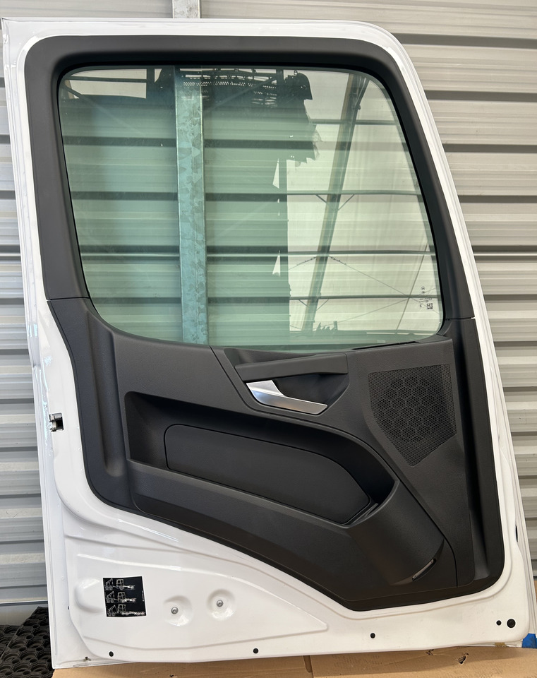 MERCEDES DOOR LEFT narrow cab M-CLASSIC SPACE ACTROS AROCS MP4 MP5 BRAND NEW - Дверь и запчасти: фото 2 MERCEDES DOOR LEFT narrow cab M-CLASSIC SPACE ACTROS AROCS MP4 MP5 BRAND NEW - Дверь и запчасти: фото 2