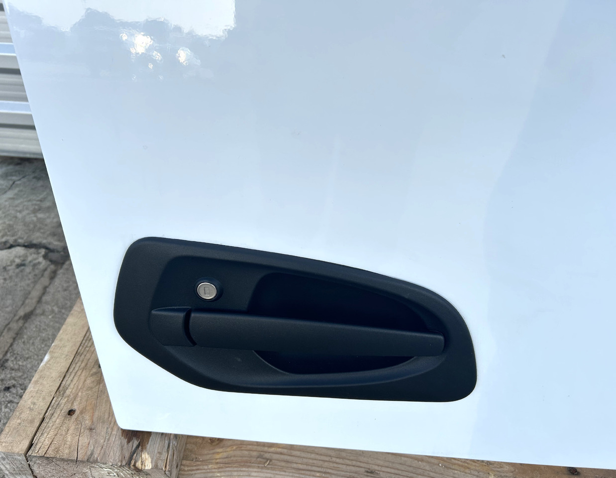 MERCEDES DOOR RIGHT narrow cab M-CLASSIC SPACE ACTROS AROCS MP4 MP5 BRAND NEW - Дверь и запчасти: фото 4 MERCEDES DOOR RIGHT narrow cab M-CLASSIC SPACE ACTROS AROCS MP4 MP5 BRAND NEW - Дверь и запчасти: фото 4