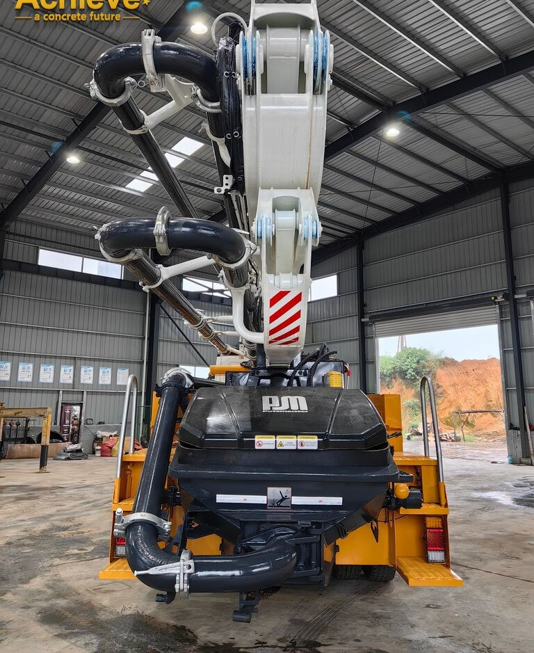 PUTZMEISTER PUTZMEISTER M36-4Z 2013 HOT SALE Mercedes-Benz【ACHIEVE】TOP CONDITION!!! - Автобетононасос: фото 4 PUTZMEISTER PUTZMEISTER M36-4Z 2013 HOT SALE Mercedes-Benz【ACHIEVE】TOP CONDITION!!! - Автобетононасос: фото 4