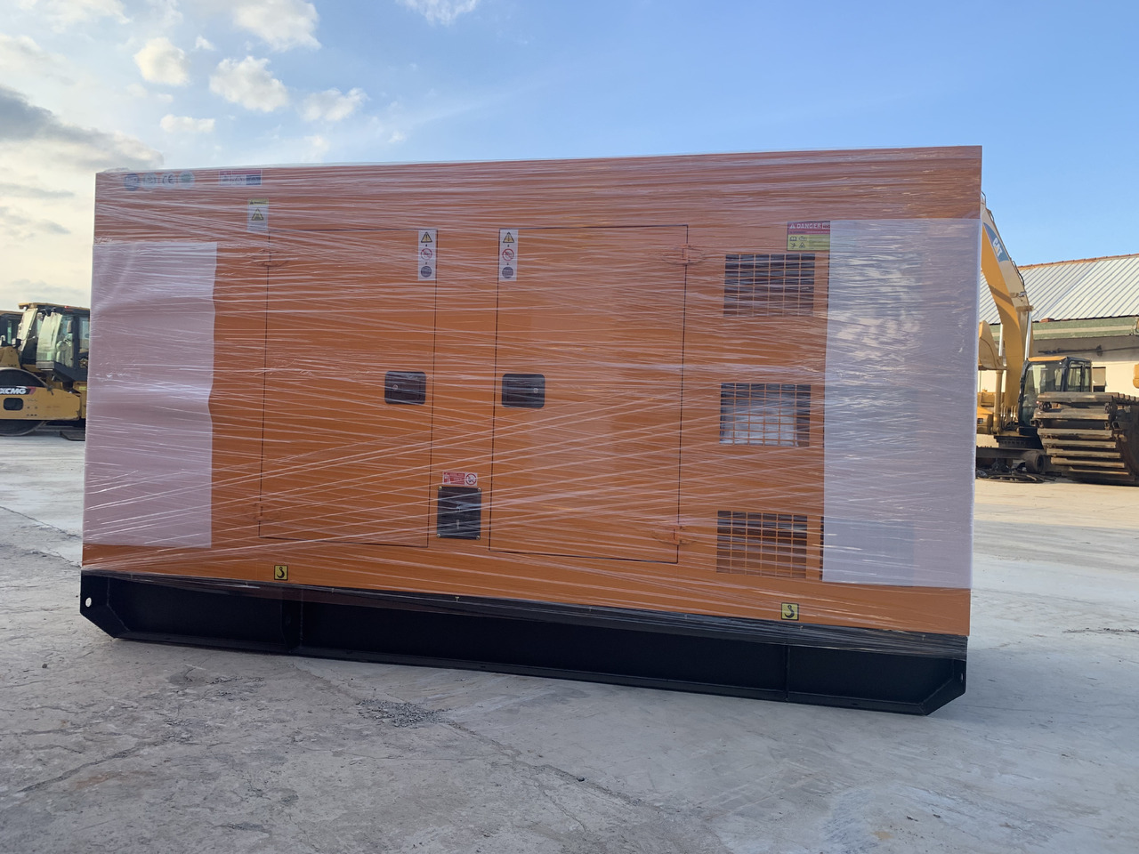 Cummins Generator Set 90KW Three Phase Power 50HZ - Электрогенератор: фото 1 Cummins Generator Set 90KW Three Phase Power 50HZ - Электрогенератор: фото 1