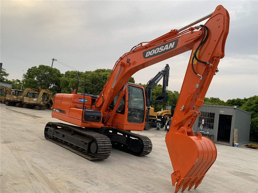 Doosan Used Doosan DX140 Excavator – 14 Ton, 122 HP, 0.58m³ Bucket, DL06P Engine - Гусеничный экскаватор: фото 4 Doosan Used Doosan DX140 Excavator – 14 Ton, 122 HP, 0.58m³ Bucket, DL06P Engine - Гусеничный экскаватор: фото 4