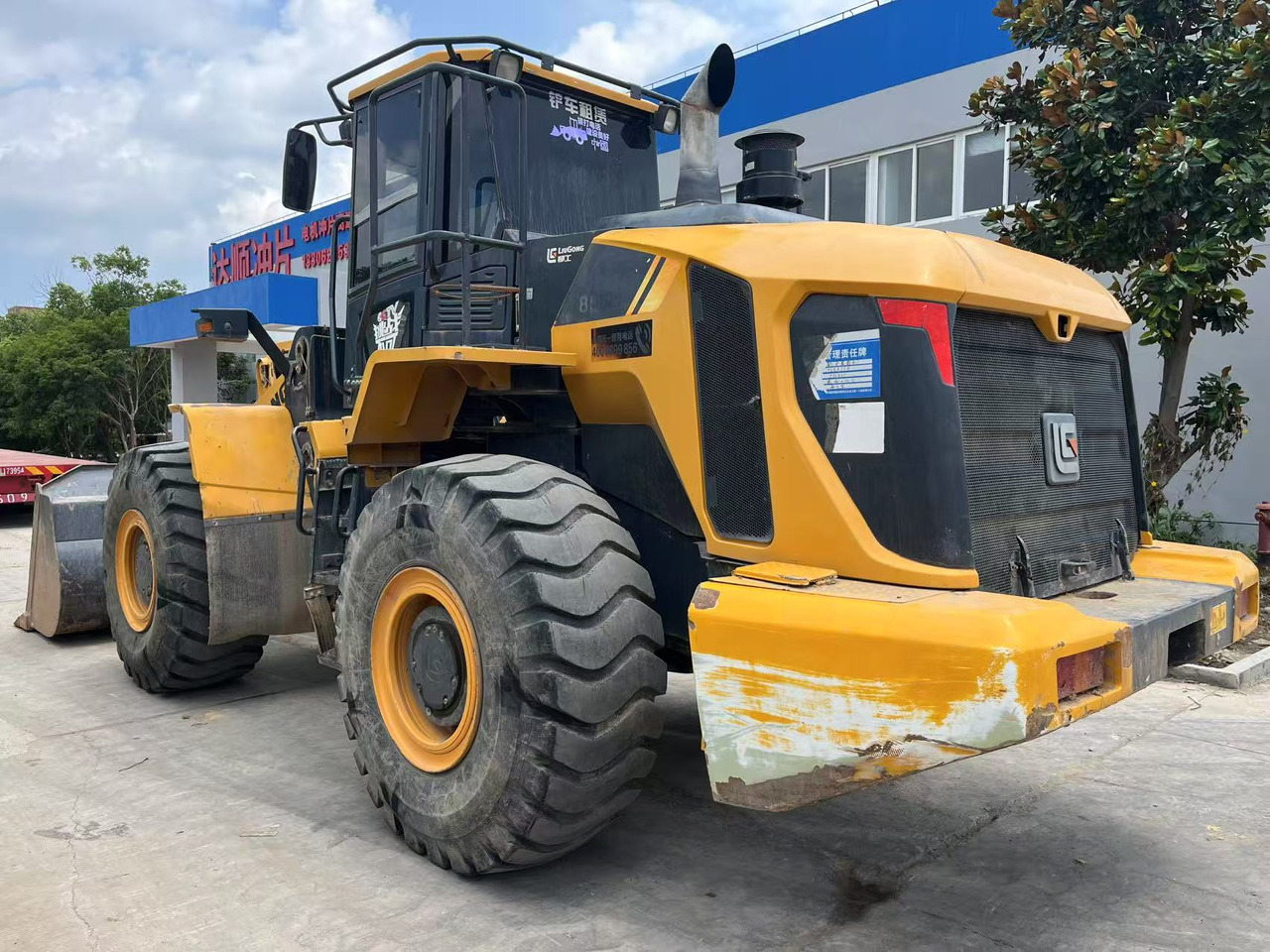 Liugong Liugong 856H Wheel Loader – 5 Ton, 217 HP, 3.5m³ Bucket, Cummins Engine Used Liugong 856H Loader – 162 kW, 9.3L, 172 kN Breakout Force, Durable - Гусеничный экскаватор: фото 1 Liugong Liugong 856H Wheel Loader – 5 Ton, 217 HP, 3.5m³ Bucket, Cummins Engine Used Liugong 856H Loader – 162 kW, 9.3L, 172 kN Breakout Force, Durable - Гусеничный экскаватор: фото 1