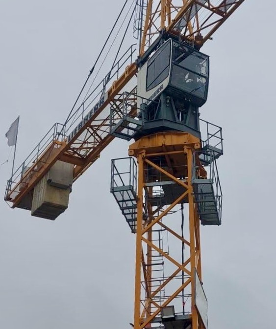 LIEBHERR 200 EC-H 10 Litronic - Башенный кран: фото 1 LIEBHERR 200 EC-H 10 Litronic - Башенный кран: фото 1