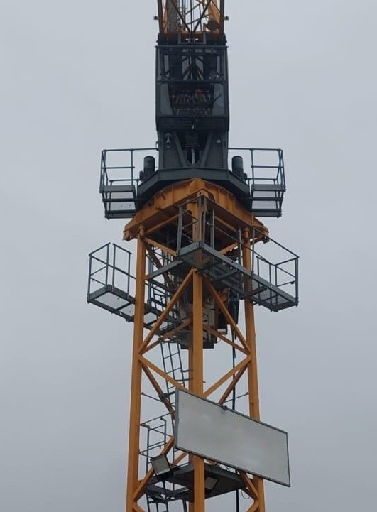 LIEBHERR 200 EC-H 10 Litronic - Башенный кран: фото 2 LIEBHERR 200 EC-H 10 Litronic - Башенный кран: фото 2