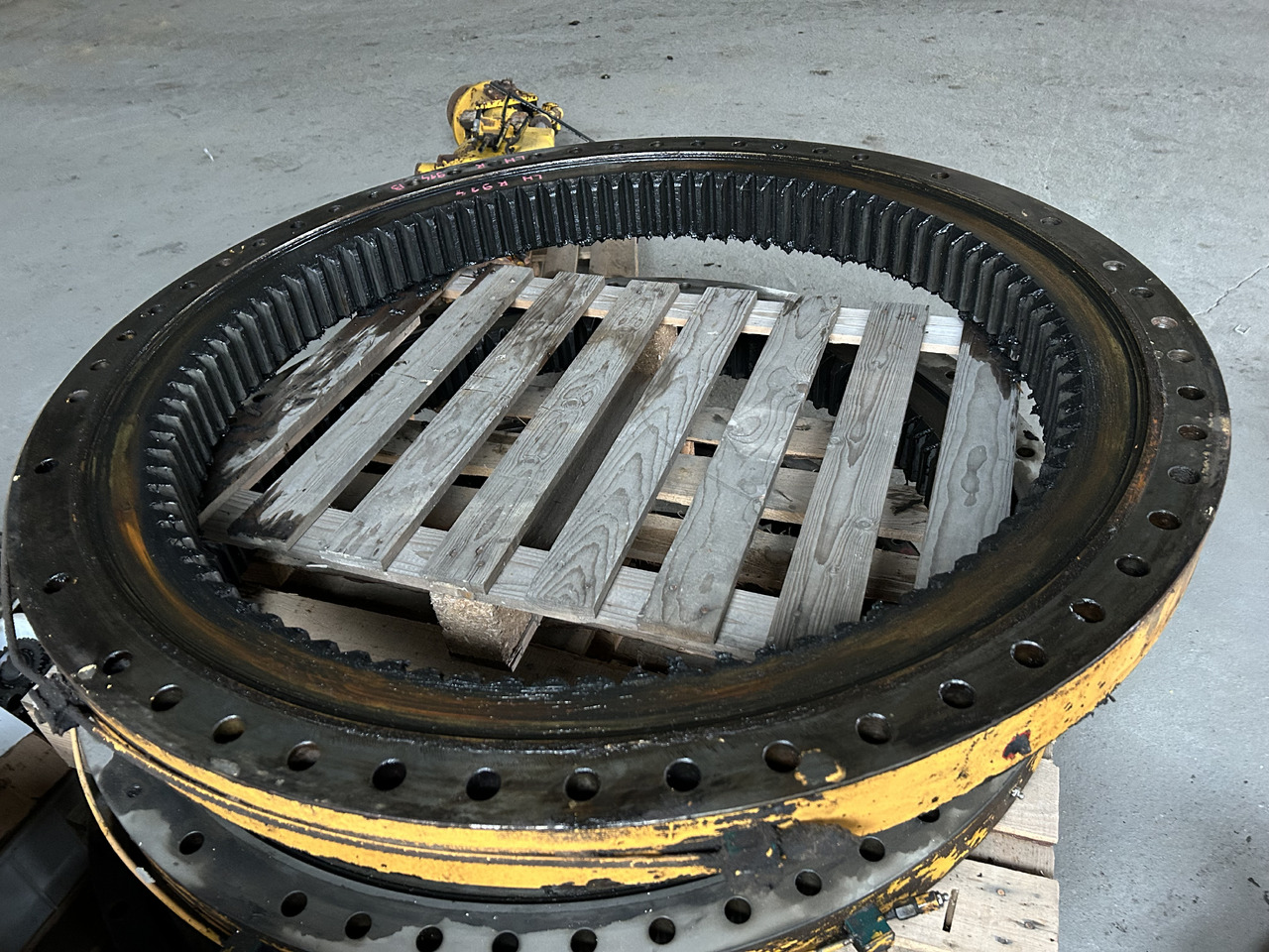 Liebherr R914, R924 - Поворотное кольцо для Экскаваторов: фото 2 Liebherr R914, R924 - Поворотное кольцо для Экскаваторов: фото 2