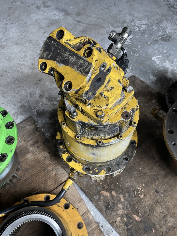 NEW HOLLAND Mh plus - Поворотный редуктор для Экскаваторов: фото 2 NEW HOLLAND Mh plus - Поворотный редуктор для Экскаваторов: фото 2