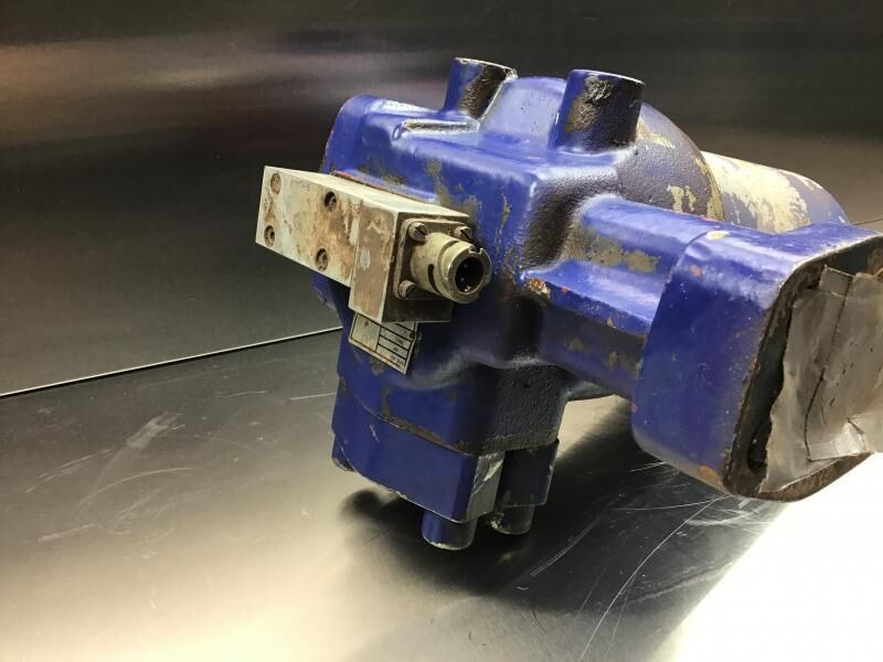 Liebherr A954 Li / R912 KHD ENGINE / R912 Li / R912 LIEBHERR ENGINE / R922 Li / R952 Li / R954 / R954B / R962 HD / R962 LC / R964 / R964 - Гидравлический фильтр: фото 3 Liebherr A954 Li / R912 KHD ENGINE / R912 Li / R912 LIEBHERR ENGINE / R922 Li / R952 Li / R954 / R954B / R962 HD / R962 LC / R964 / R964 - Гидравлический фильтр: фото 3