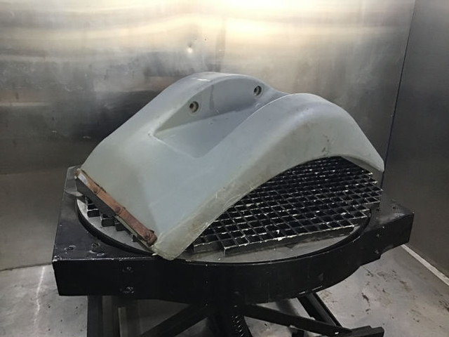 Liebherr Fender Right - Кузов и экстерьер: фото 1 Liebherr Fender Right - Кузов и экстерьер: фото 1