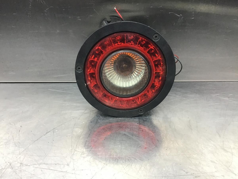 Liebherr LH35 M / LH50 M / LH40 M - Задний фонарь: фото 1 Liebherr LH35 M / LH50 M / LH40 M - Задний фонарь: фото 1