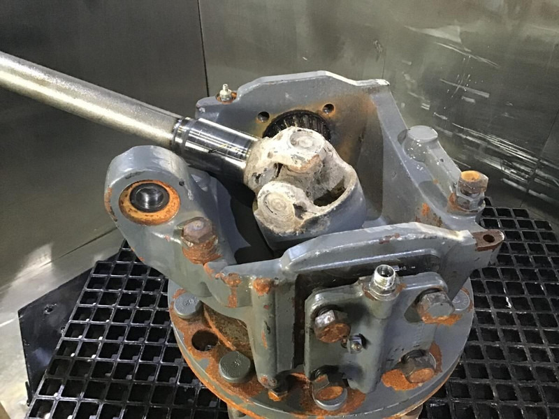 Liebherr - Поворотный кулак: фото 2 Liebherr - Поворотный кулак: фото 2